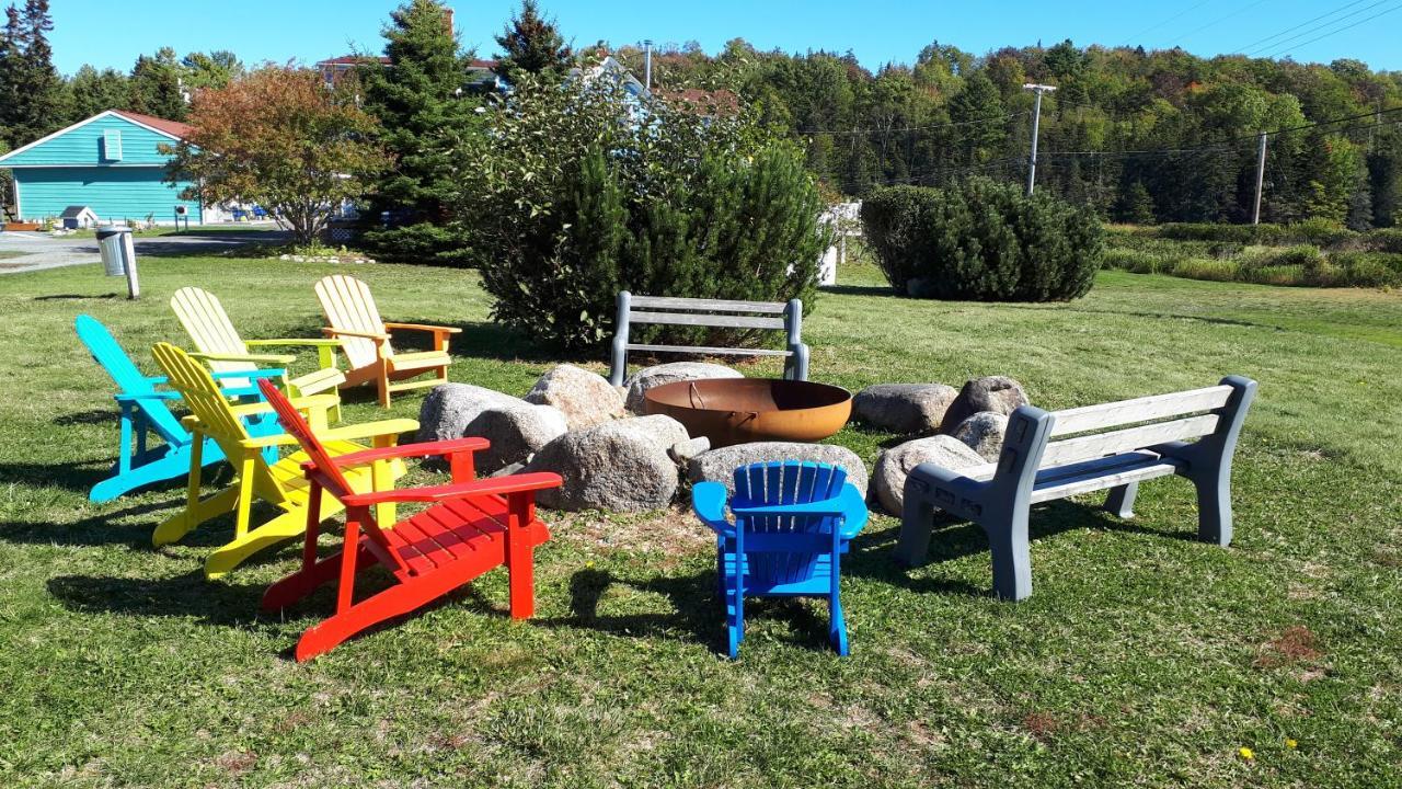 Atlantic View Motel Lunenburg Eksteriør bilde